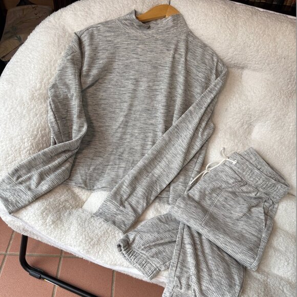 Loft Lou & Gray Set - Picture 3 of 3